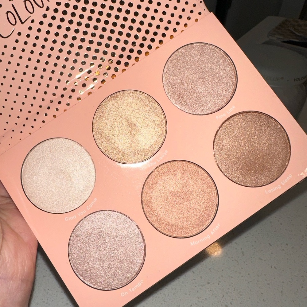 ColourPop Cosmetics In-Nude-Endo Highlighter Palette